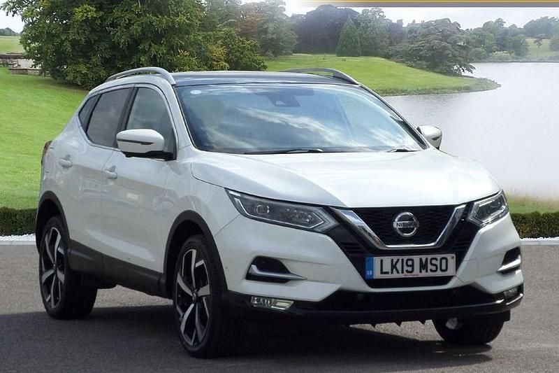 White Used 2019 Nissan Qashqai Tekna SUV | £10,500 (Good price) - Image 1/1
