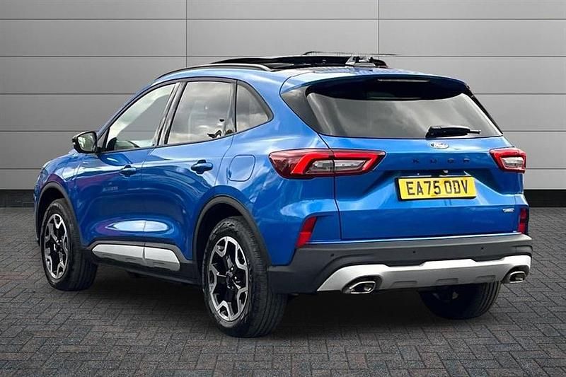 Begagnad Ford Kuga Active 243 HK (178 kW) 2025 Blå SUV