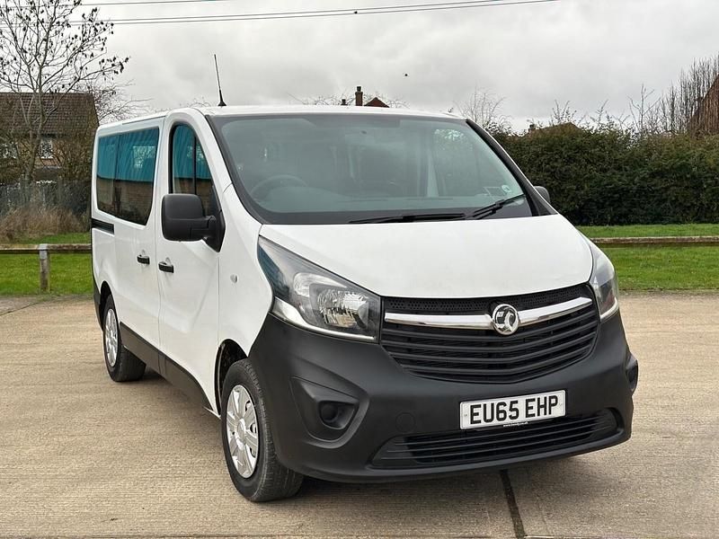 Used Vauxhall Vivaro 2015 White MPV