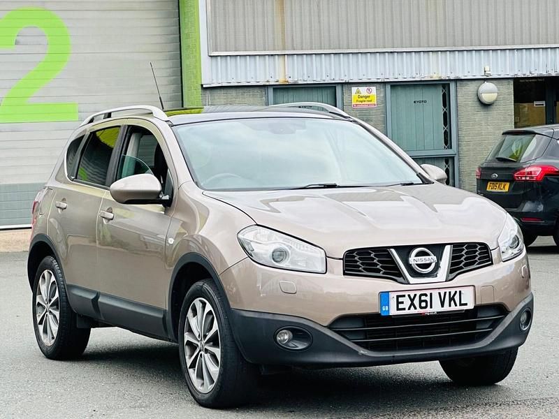 Beige Used 2011 Nissan Qashqai Tekna SUV | £2,499 (Fair price) - Image 1/4