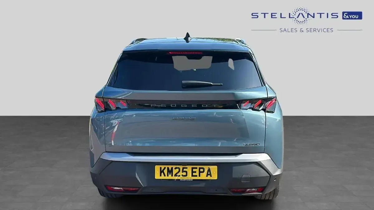 Used Peugeot 5008 GT 134 HP (98 kW) 2025 Blue SUV