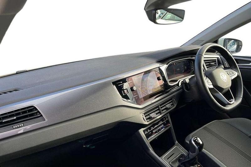 Used VW Polo Style 95 HP (69 kW) 2023 White Hatchback