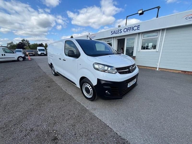 White Used 2022 Vauxhall Vivaro S Van | £10,250 (Super price) - Image 1/4