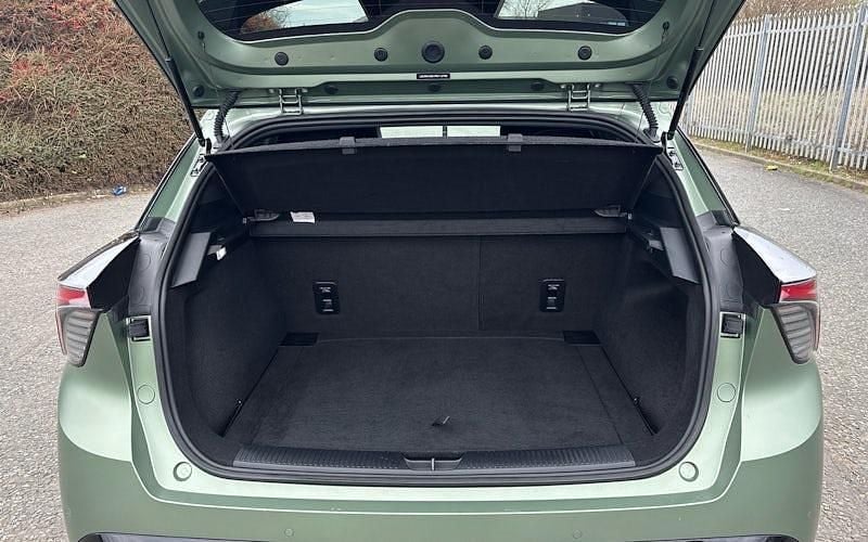 Used MG MG4 EV 319 kW (435 HP) 2025 Hatchback