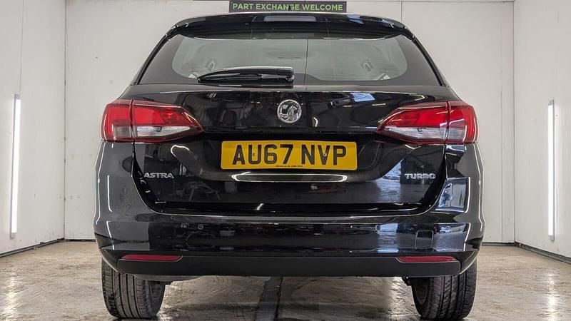 Used Vauxhall Astra Elite 150 HP (110 kW) 2017 Black Estate