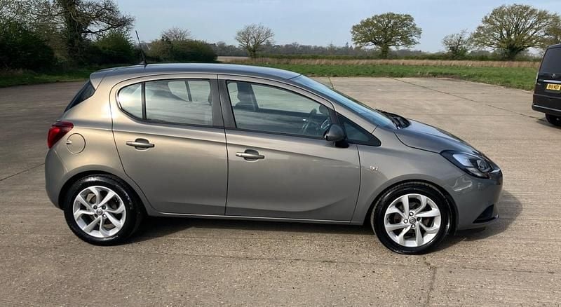 Second-hand Vauxhall Corsa Excite 2015 Maro Hatchback