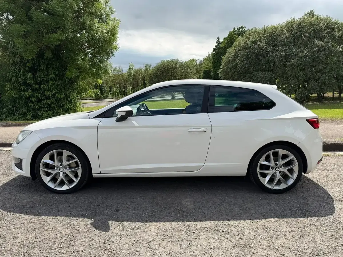 Used Seat Leon FR 184 HP (135 kW) 2014 White Hatchback