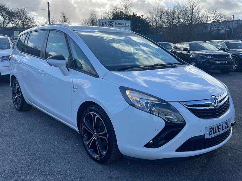 Used Vauxhall Zafira SRi 136 HP (100 kW) 2016 White MPV