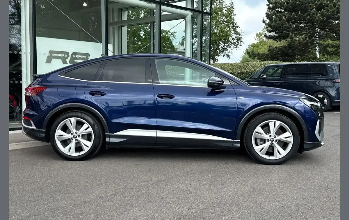 Used Audi Q4 e-tron S-Line 150 kW (204 HP) 2023 Blue SUV