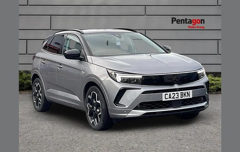 Grey Used 2023 Vauxhall Grandland X Ultimate SUV | £18,800 (Fair price) - Image 1/4