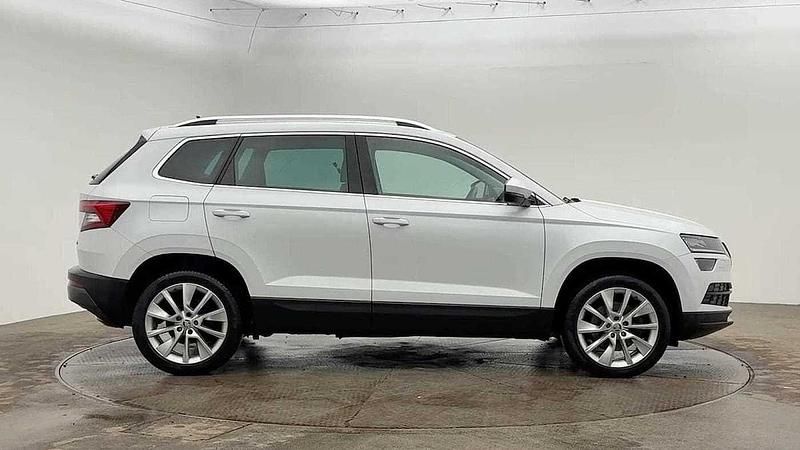 Used Skoda Karoq 110 HP (80 kW) 2018 Moon white metallic SUV