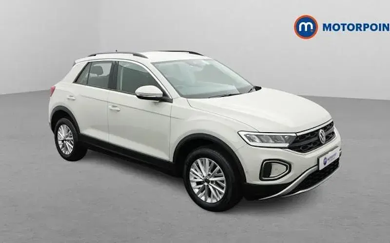 Used VW T-Roc Life 110 HP (80 kW) 2023 SUV