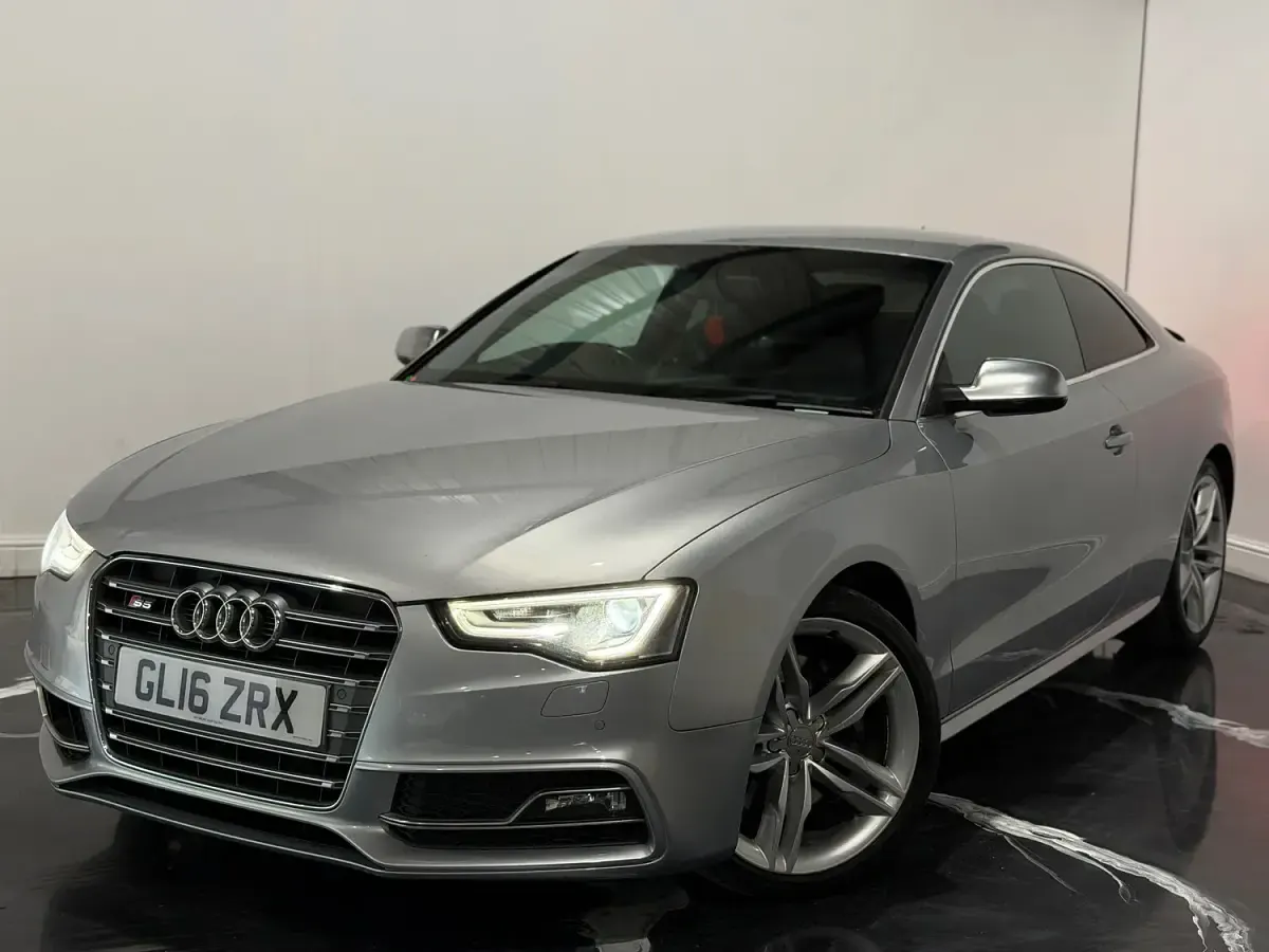 Used Audi S5 Design 333 HP (244 kW) 2016 Silver Coupe