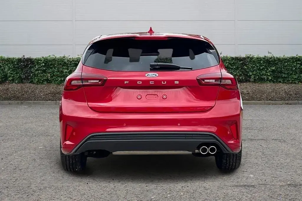 New Ford Focus ST-Line 2026 Red Hatchback