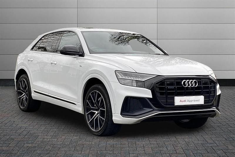 Used Audi Q8 Advanced 286 HP (210 kW) 2018 White SUV