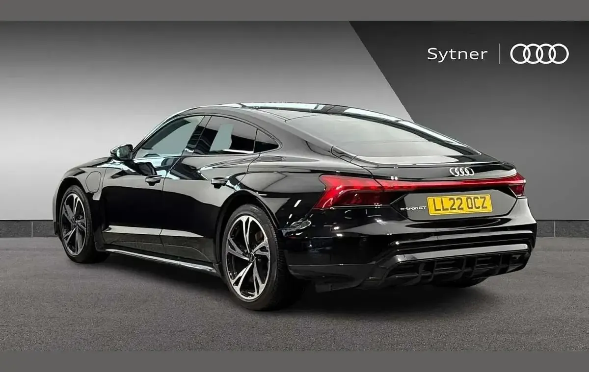 Used Audi e-tron GT quattro Comfort 384 kW (523 HP) 2022 Black Sedan