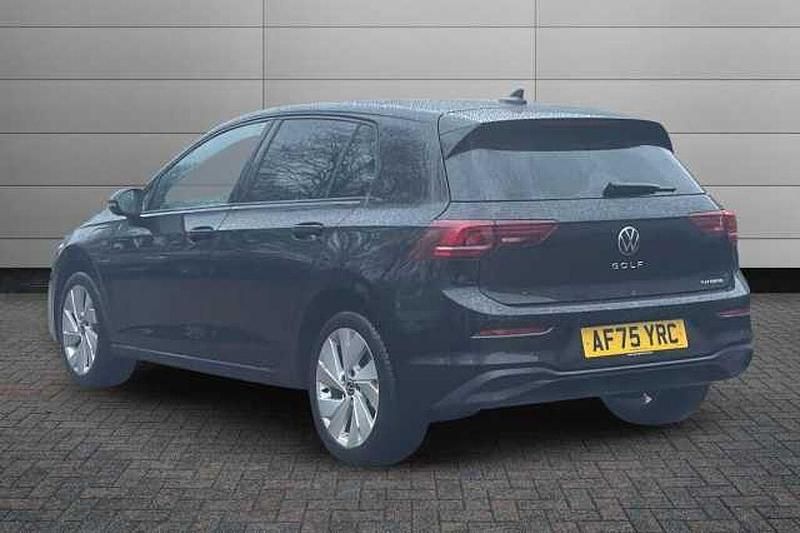 Used VW Golf VIII 200 HP (147 kW) 2025