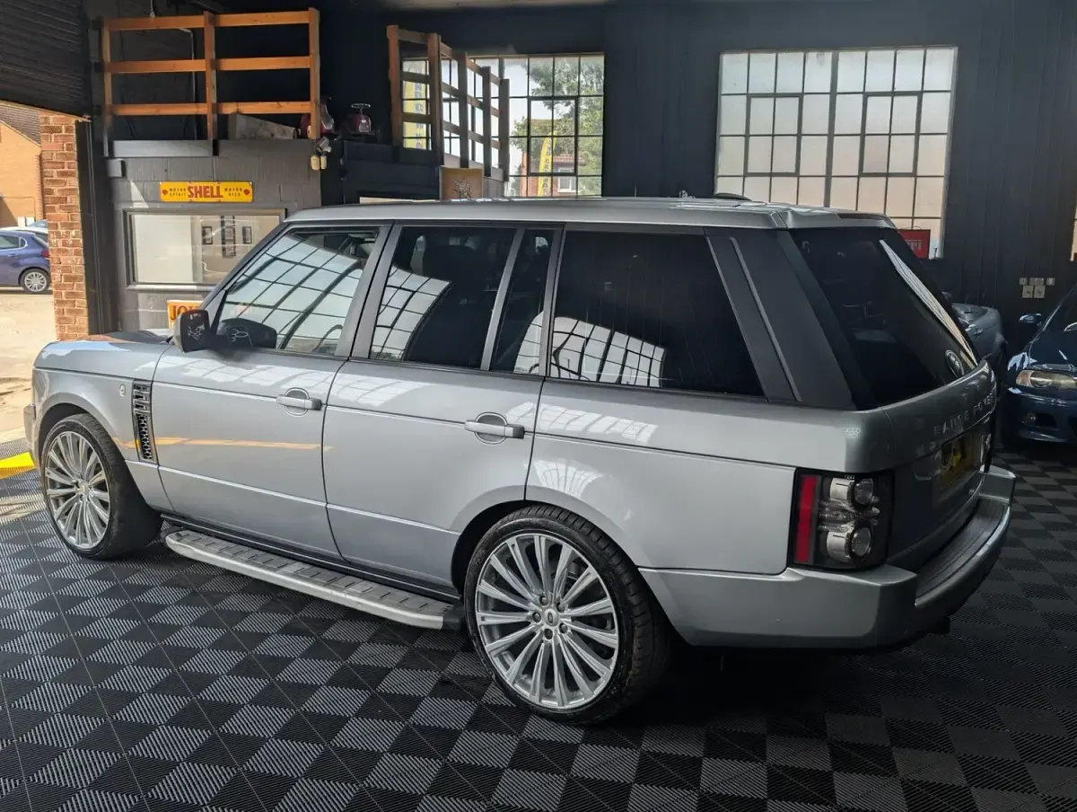 Used Land Rover Range Rover Vogue SE 2009 Silver SUV