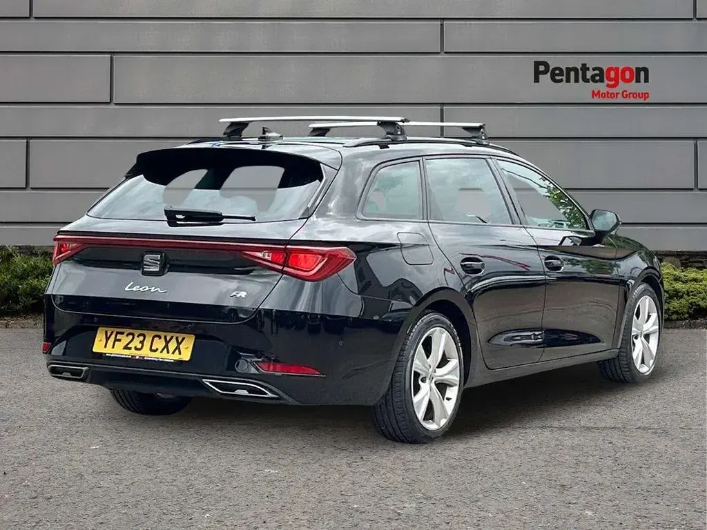 Used Seat Leon FR 128 HP (94 kW) 2023 Black Estate