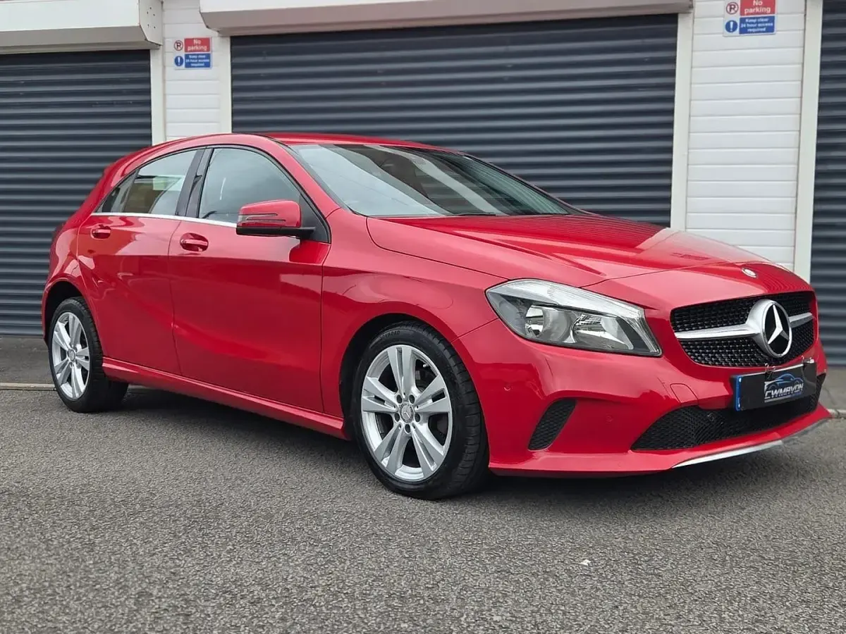 Used Mercedes A160 Executive 2017 Red Hatchback