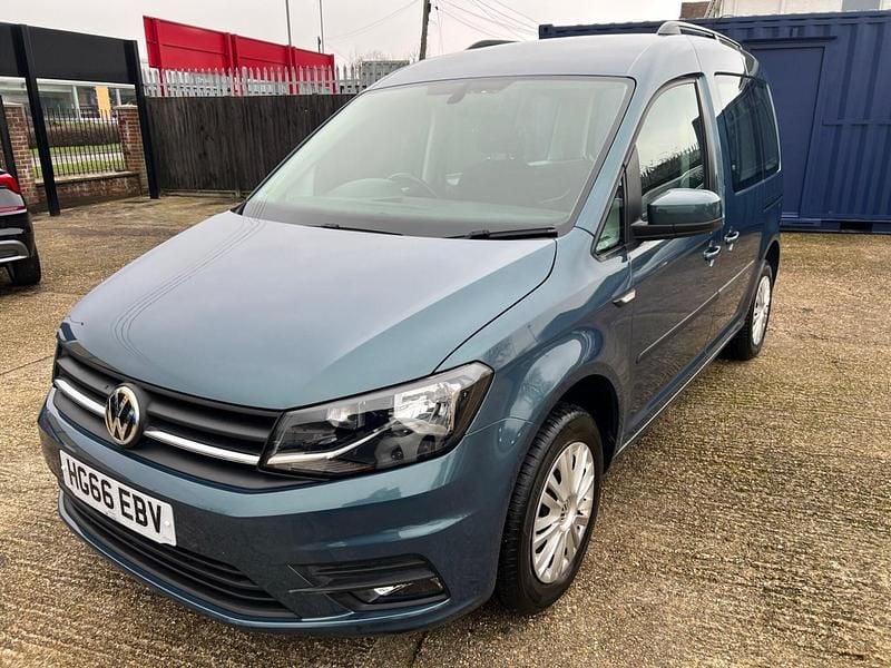 Used VW Caddy Life 101 HP (74 kW) 2016 Green MPV