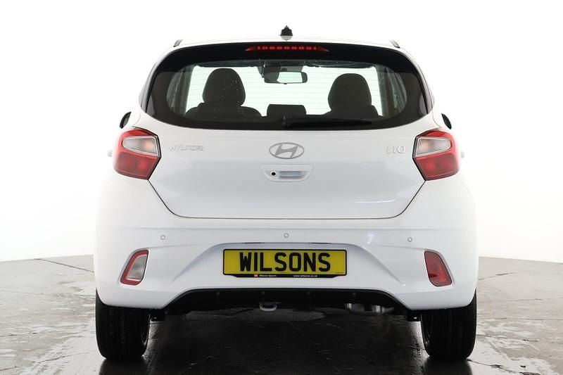 New Hyundai i10 Advanced 2025 White Hatchback