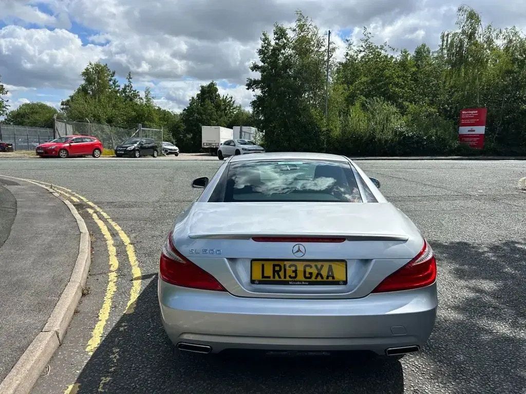 Used Mercedes SL500 435 HP (319 kW) 2013 Iridium silver metallic Cabriolet