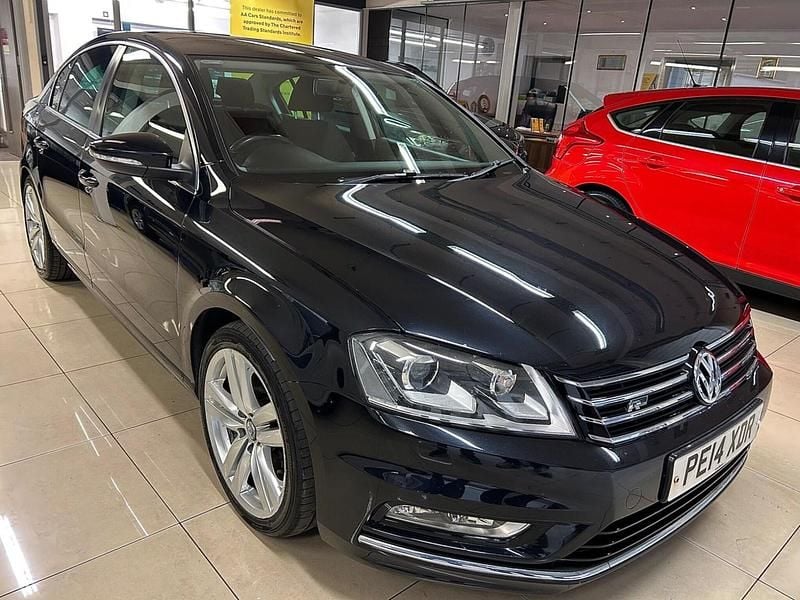Black Used 2014 VW Passat R-line Sedan | £5,490 (Fair price) - Image 1/3