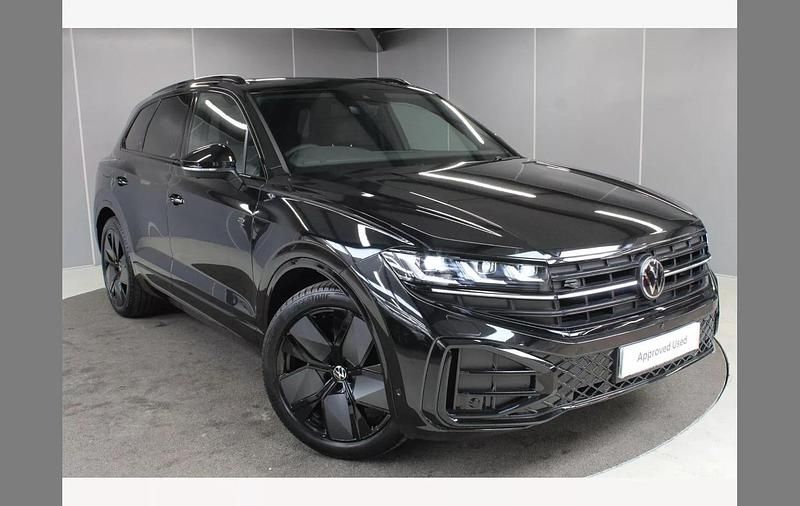 Black Used 2025 VW Touareg Black Edition SUV | £57,495 (Expensive) - Image 1/4