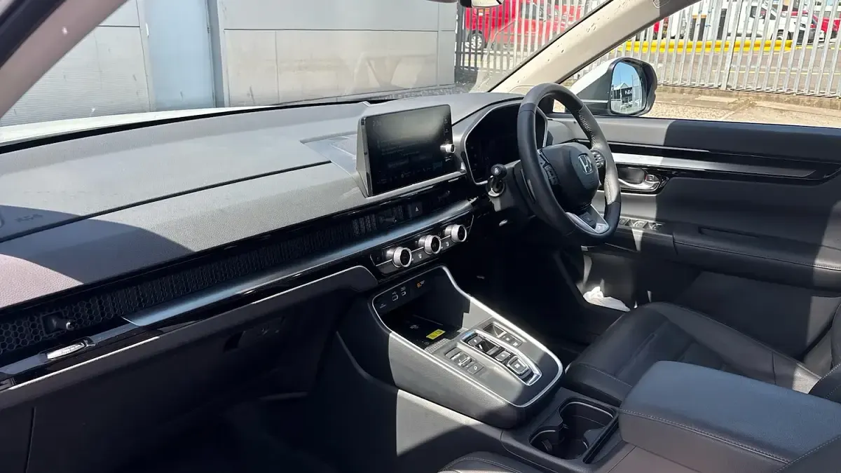Used Honda CR-V Advance 184 HP (135 kW) 2025 White SUV