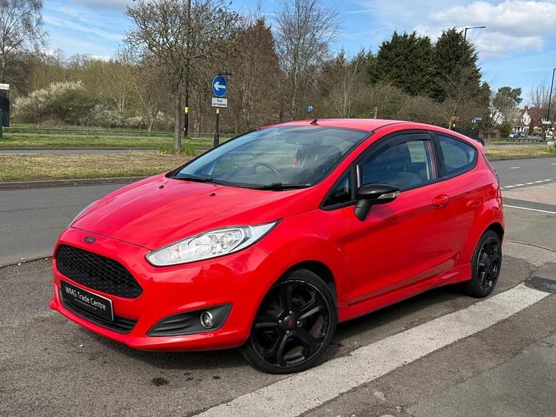 Used Ford Fiesta Zetec 2015 Red Hatchback