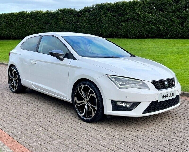 White Used 2014 Seat Leon FR Hatchback | £8,850 (A bit pricey) - Image 1/4
