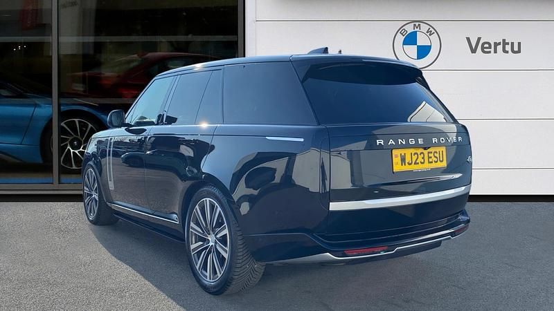 Used Land Rover Range Rover Autobiography 350 HP (257 kW) 2023 SUV