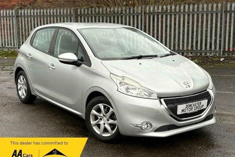 Used Peugeot 208 Active 2013 Silver Hatchback
