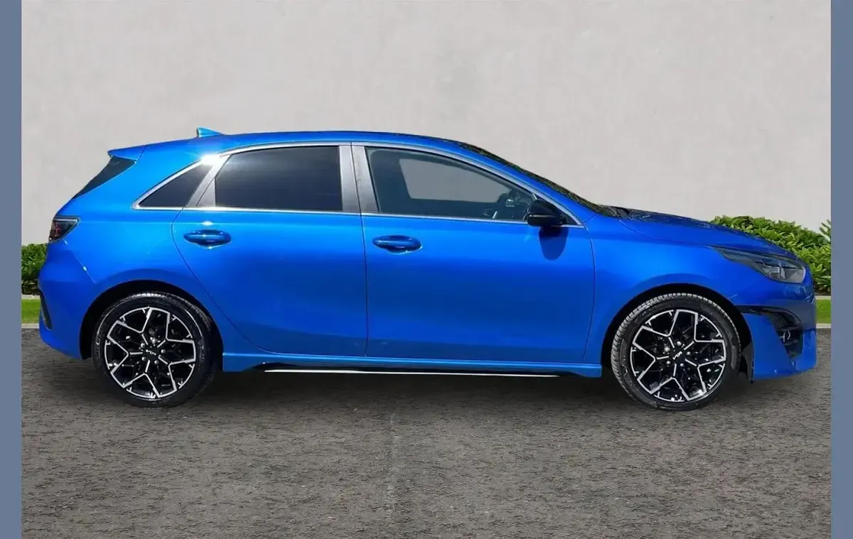Used Kia Ceed GT-Line 158 HP (116 kW) 2023 Blue Hatchback