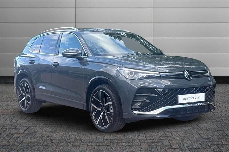Dolphin grey New 2025 VW Tiguan R-line SUV | £38,990 - Image 1/3