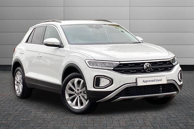 Pure white New 2025 VW T-Roc Match SUV | £26,640 (Super price) - Image 1/3