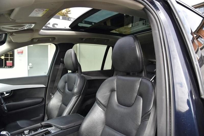 Used Volvo XC90 Momentum 407 HP (299 kW) 2016 Blue SUV