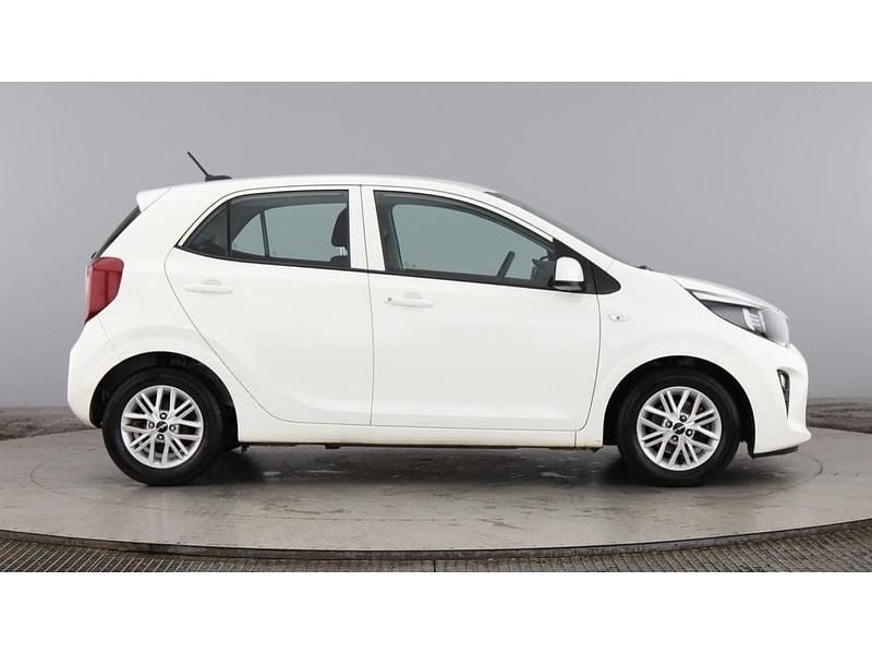 Used Kia Picanto 2022 White Hatchback