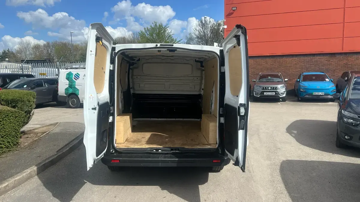 Usado Renault Trafic Business 130 HP (95 kW) 2006 Monovolume