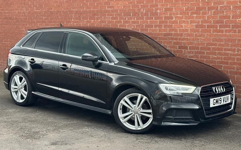 Usado Audi A3 Sportback S-Line 150 HP (110 kW) 2019 Citadino