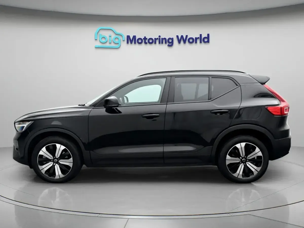 Used Volvo XC40 Plus 300 kW (408 HP) 2022 Black SUV