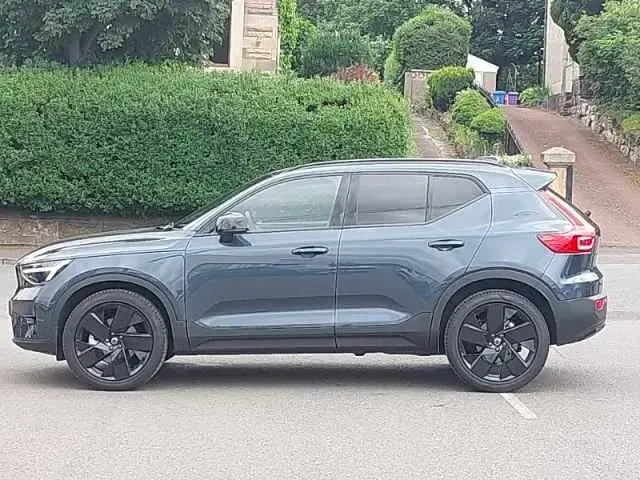 New Volvo XC40 Plus 161 HP (118 kW) 2026 SUV