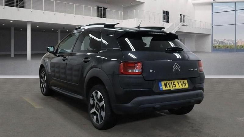 Used Citroën C4 Cactus Flair 110 HP (80 kW) 2015 Black Hatchback