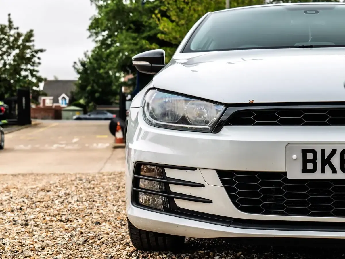 Used VW Scirocco S 125 HP (91 kW) 2014 White Coupe