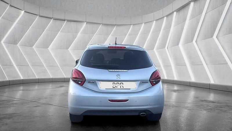 Used Peugeot 208 GT-line 110 HP (80 kW) 2018 Silver Hatchback