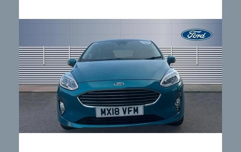 Used Ford Fiesta Titanium 100 HP (73 kW) 2018 Blue Hatchback