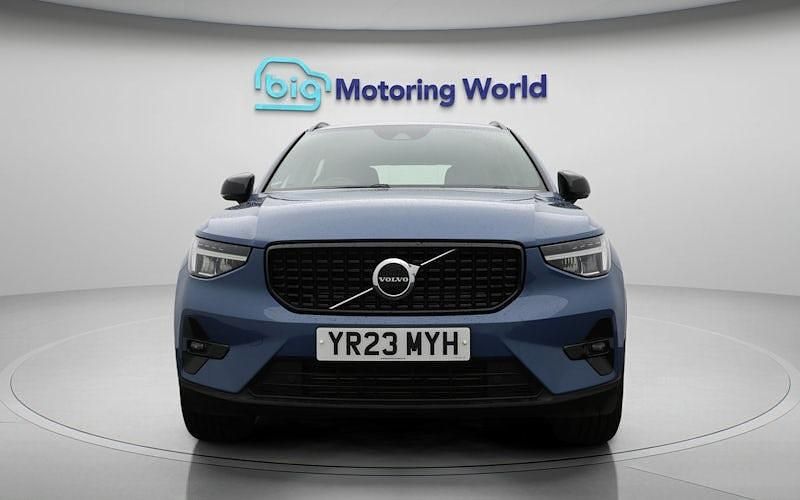 Used Volvo XC40 Plus 211 HP (155 kW) 2023 Blue SUV