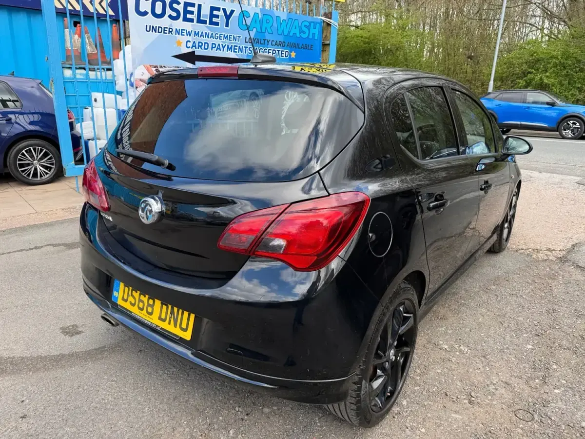 Usado Vauxhall Corsa SRi 2018 Preto Citadino