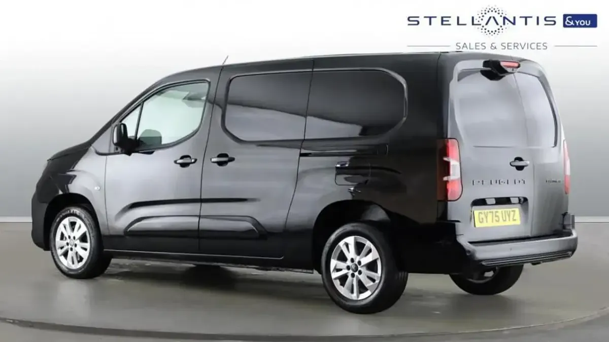 Used Peugeot Partner 129 HP (94 kW) 2025 Black MPV